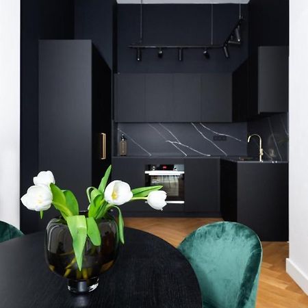 Turnkey I Premium Apartment Prague Luaran gambar