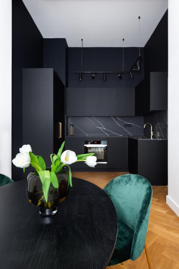 Turnkey I Premium Apartment Prague Luaran gambar